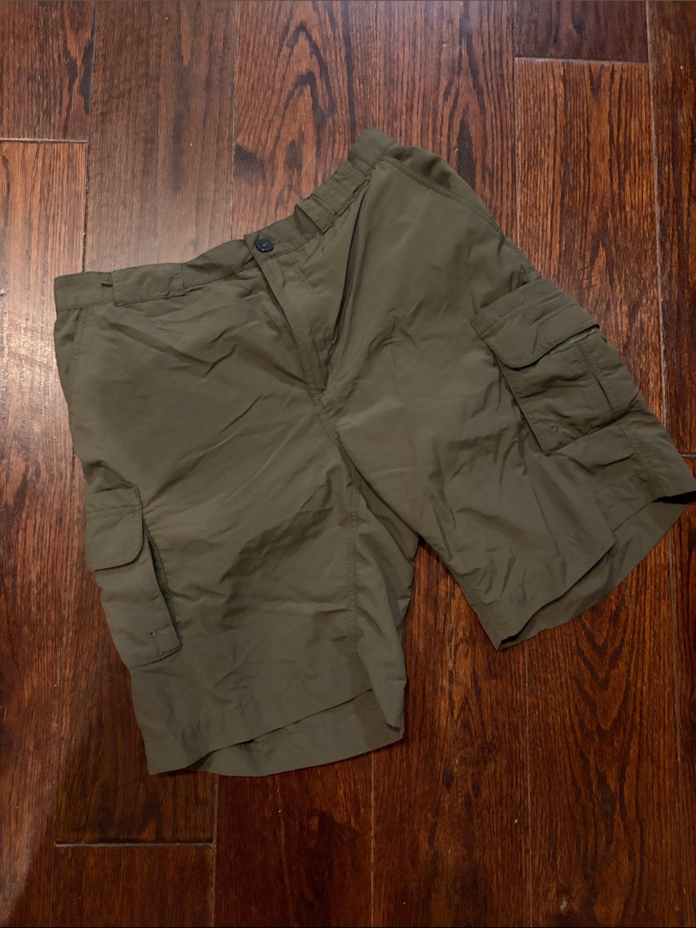 Magellan Outdoors Olive Cargo Shorts